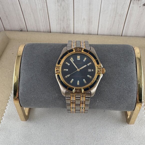 Pulsar 2 Tone Gold and Silver Watch with a Stunning Midnight Blue Dial - Picture 3 of 8
